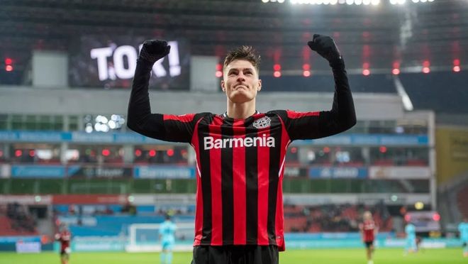 不如趁他还 不如趁他还