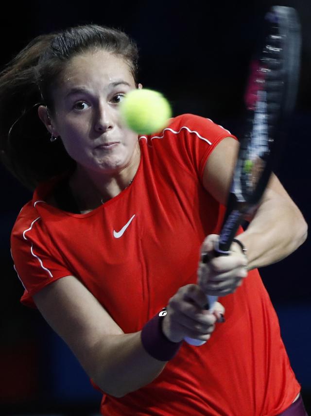 正是凭借其 正是凭借其