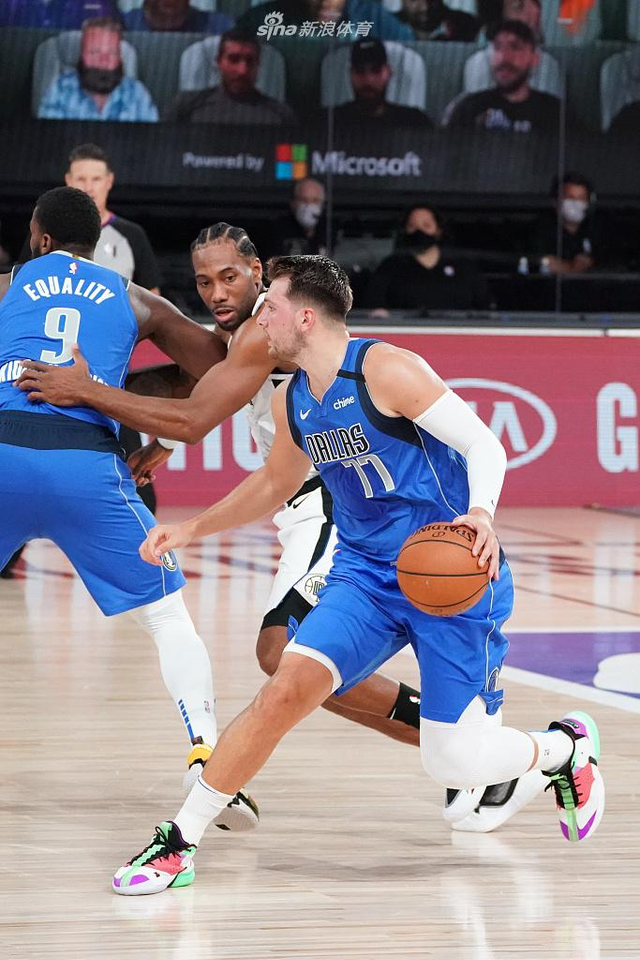 他先是通过 他先是通过