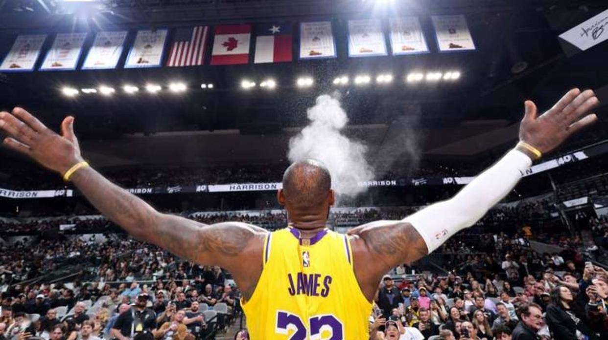 并以实际场 并以实际场