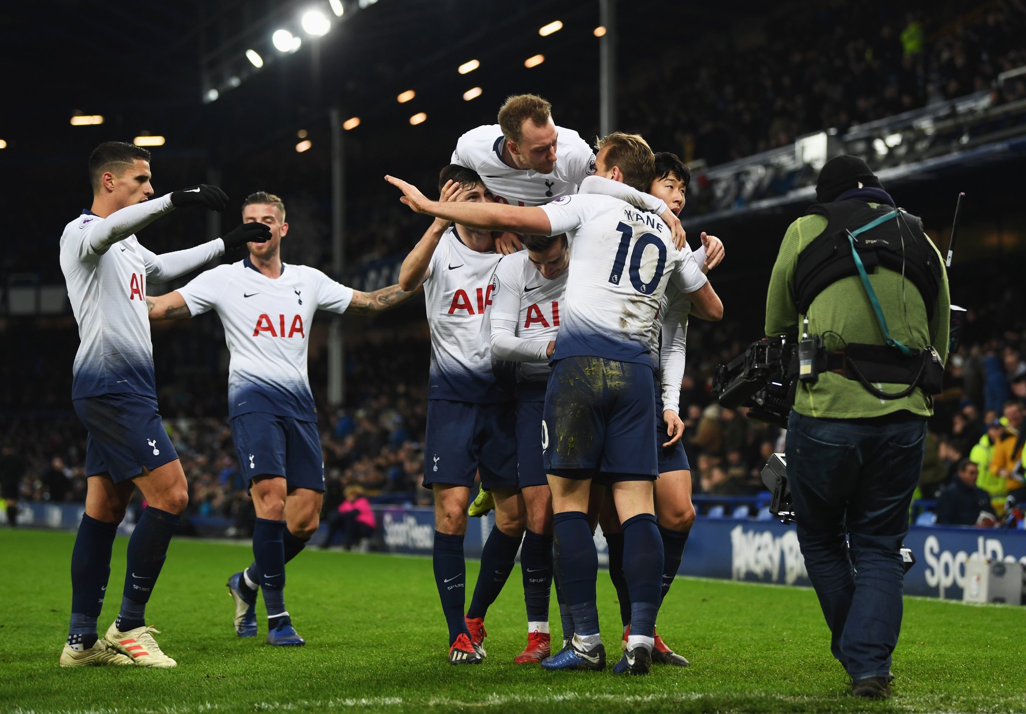 em